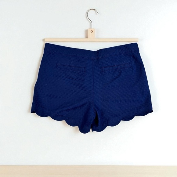 🌻Lilly Pulitzer Blue Textured Scalloped Hem Shorts Size 10 - Picture 5 of 8